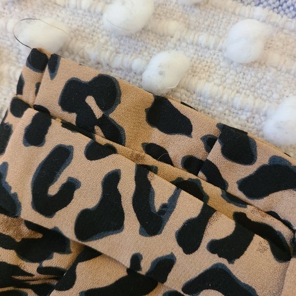 Essue leopard print pant - Picture 9 of 9